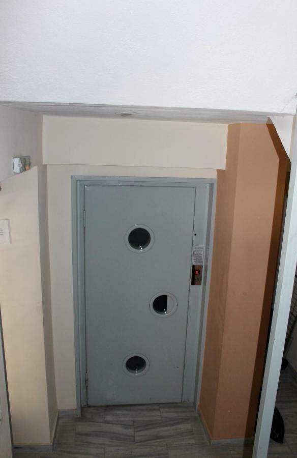 Cozy Studio Apartment In Pireus Dış mekan fotoğraf